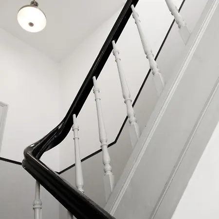 Zentrales Newyork-designapartment Mit 2 Betten Nahe Messe L Flughafen